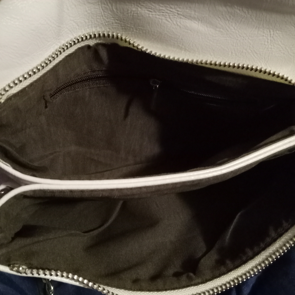 Purse - Picture 5 of 5